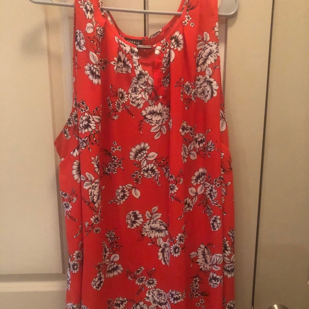 COPY - Dressy bright tank